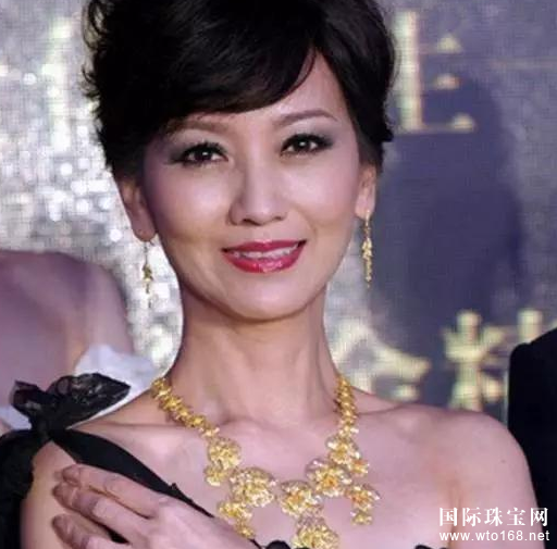 老凤祥珠宝花重金请赵雅芝做品牌代言人